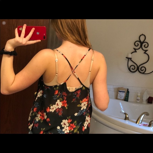 Size small Hollister tank top - Picture 2 of 2